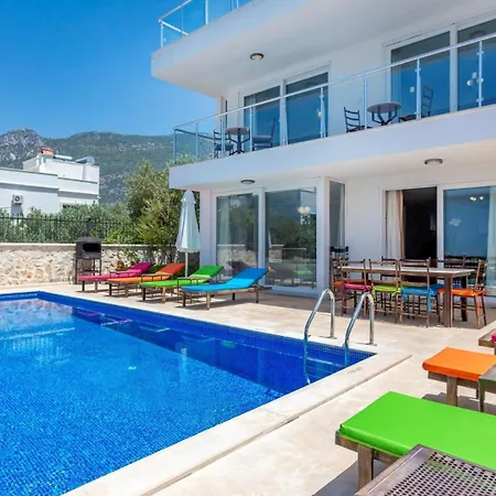 4 Bedroom 1106 Vilă Kalkan